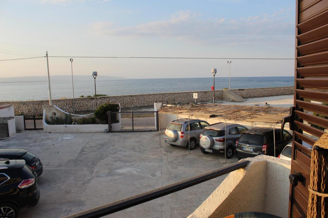 Seahorse In Marzamemi, Una Terrazza Sul Mare Appartement Buitenkant foto